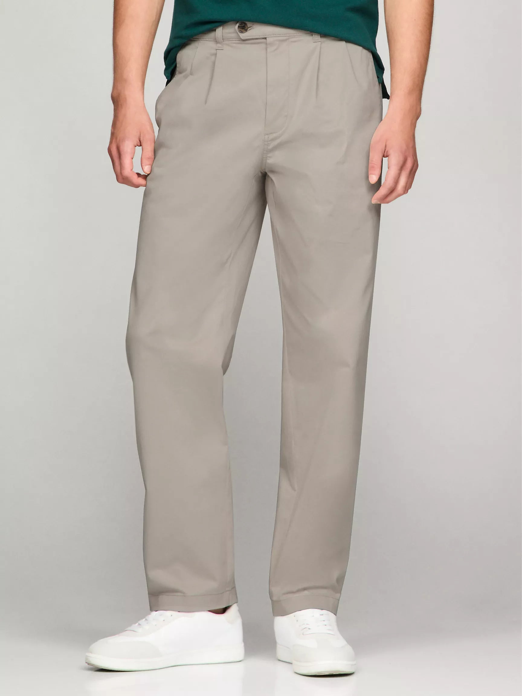 Tommy Men's Wide Leg Chino Pants