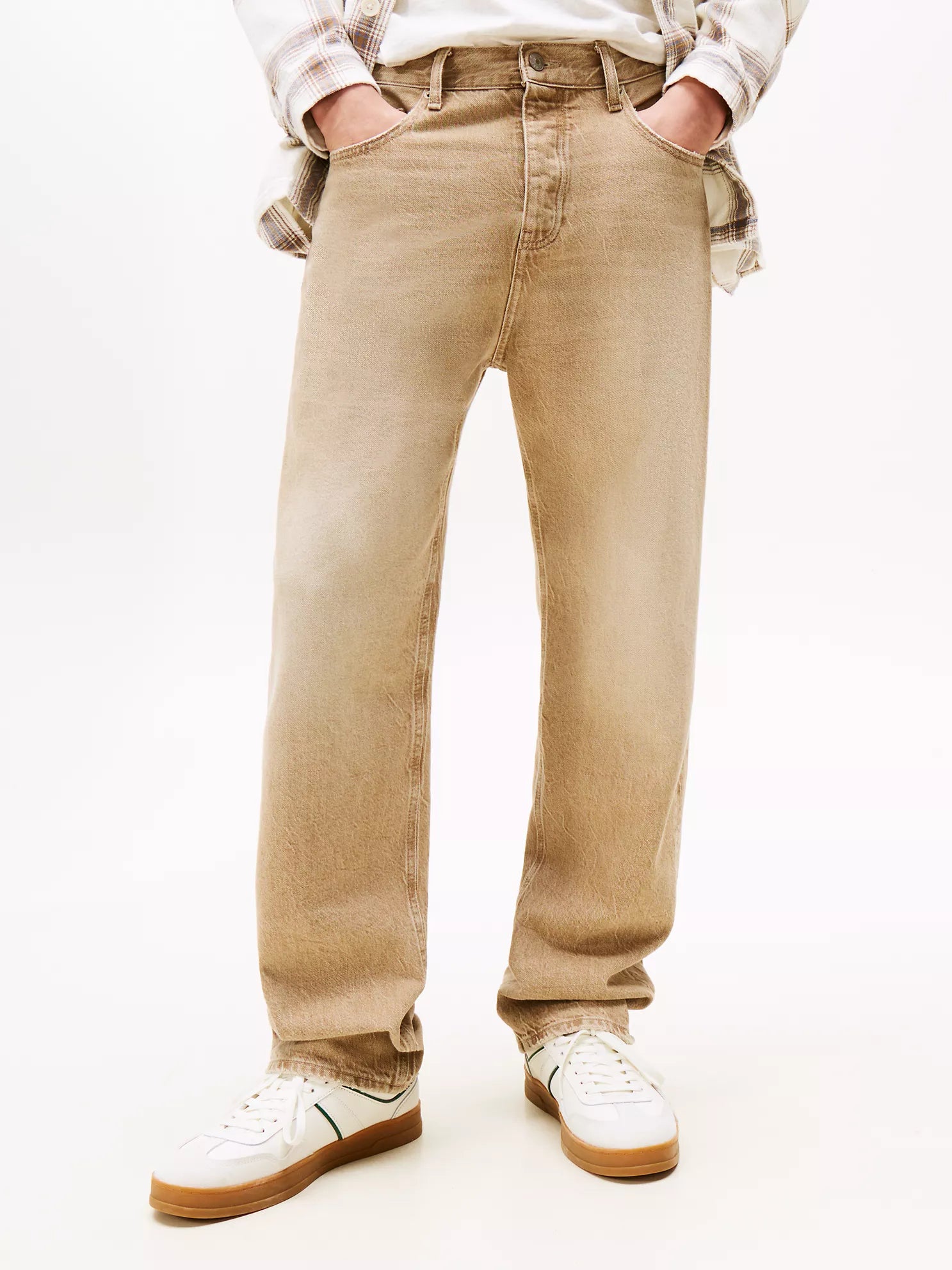 Tommy Jeans High-Rise Straight Leg Jean