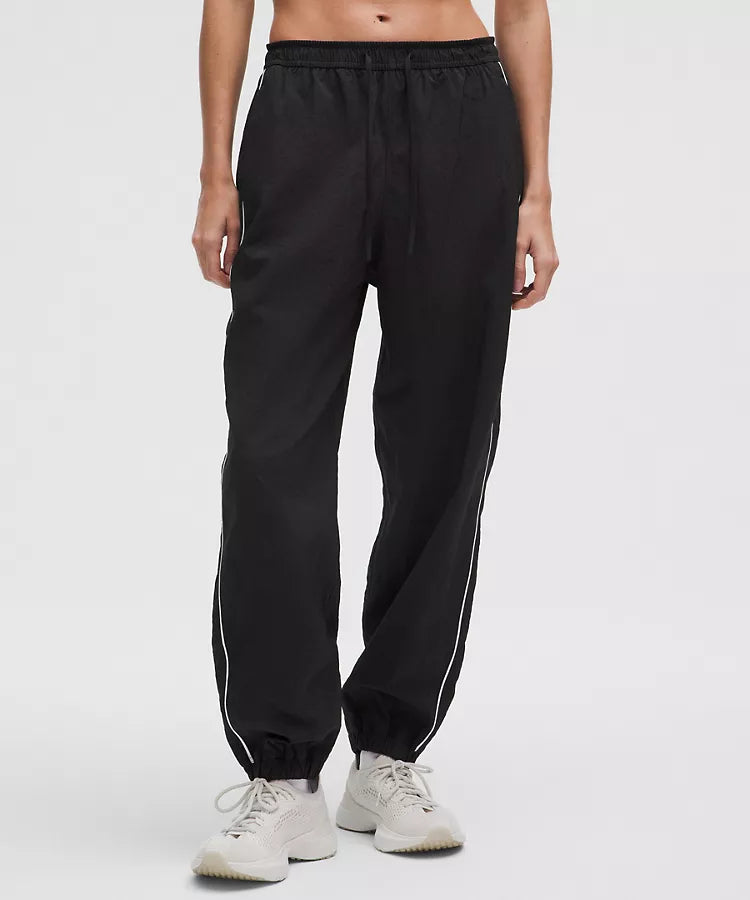 LULULEMON License to Train Woven Mid-Rise Jogger