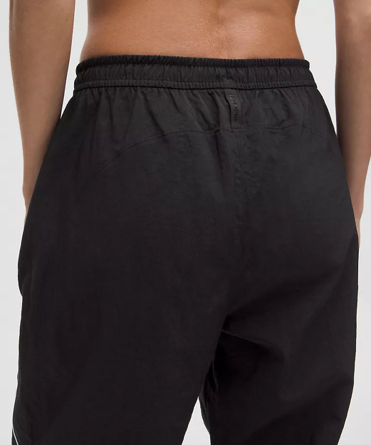 LULULEMON License to Train Woven Mid-Rise Jogger