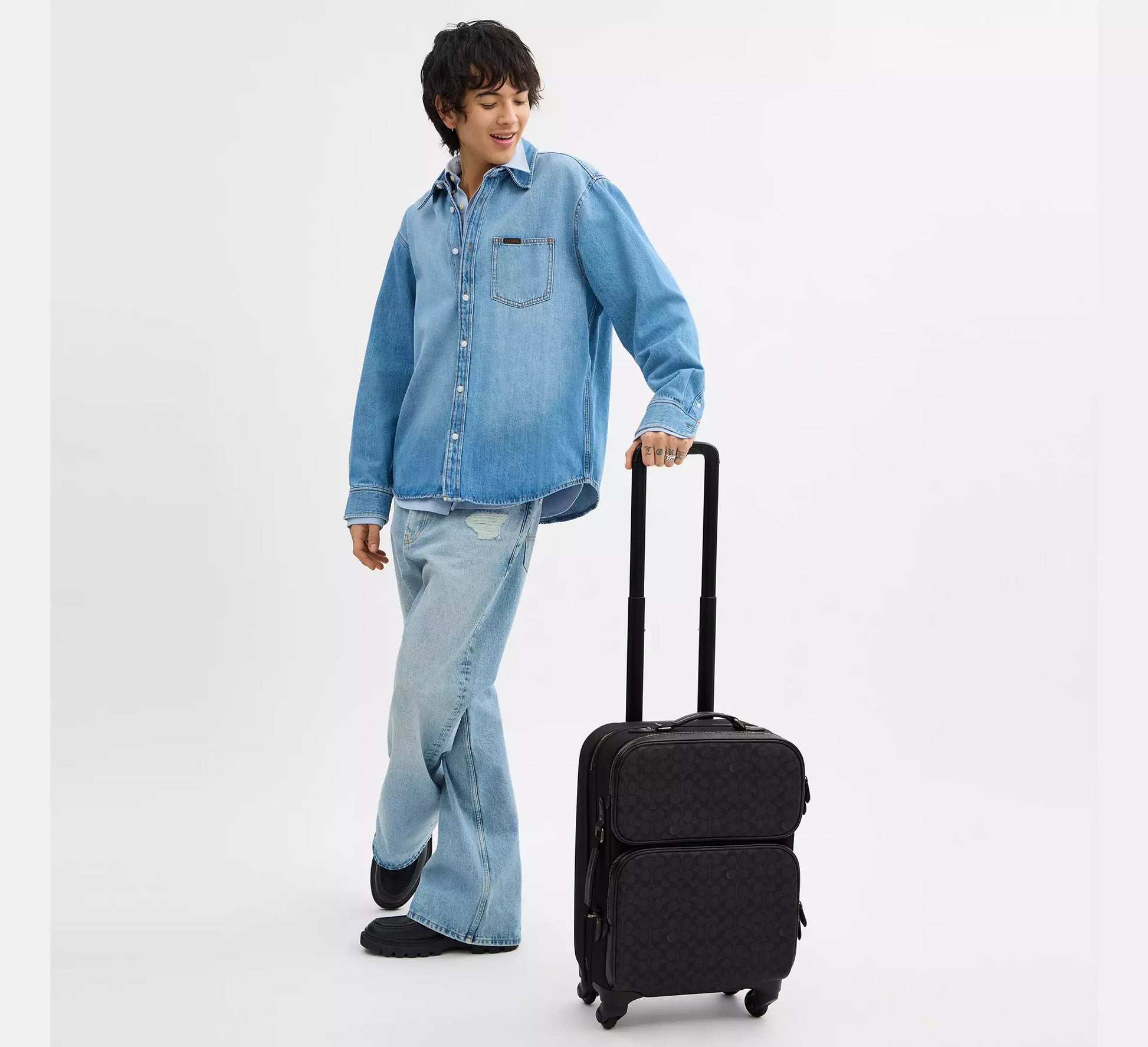 Coach Wheeled Carry On In Signature Canvas