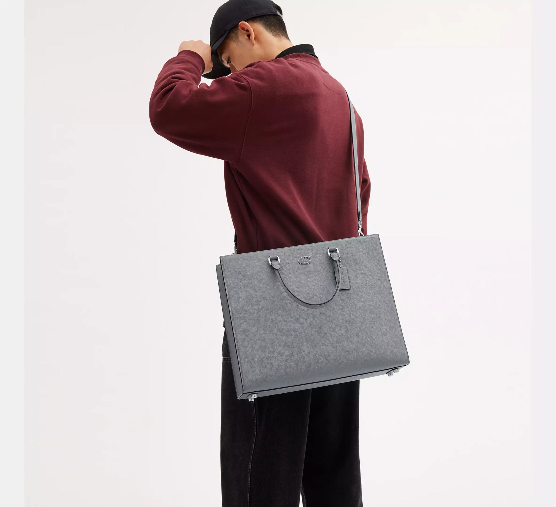 Coach Tote Bag 40 With Signature Canvas